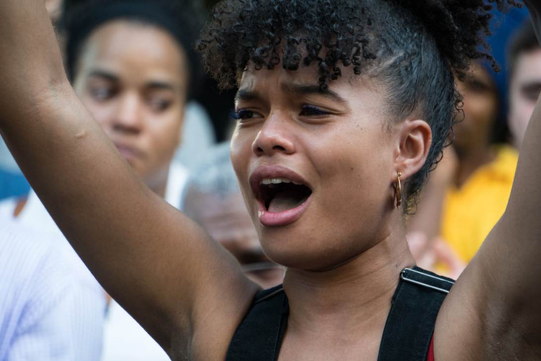 A person with her mouth open
AI-generated content may be incorrect.